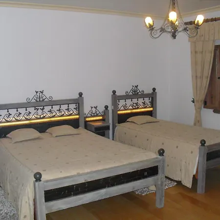 Descanso Serrano 3* 曼泰加什