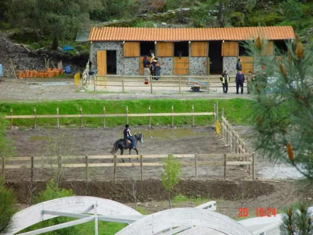 ゲストハウス Descanso Serrano